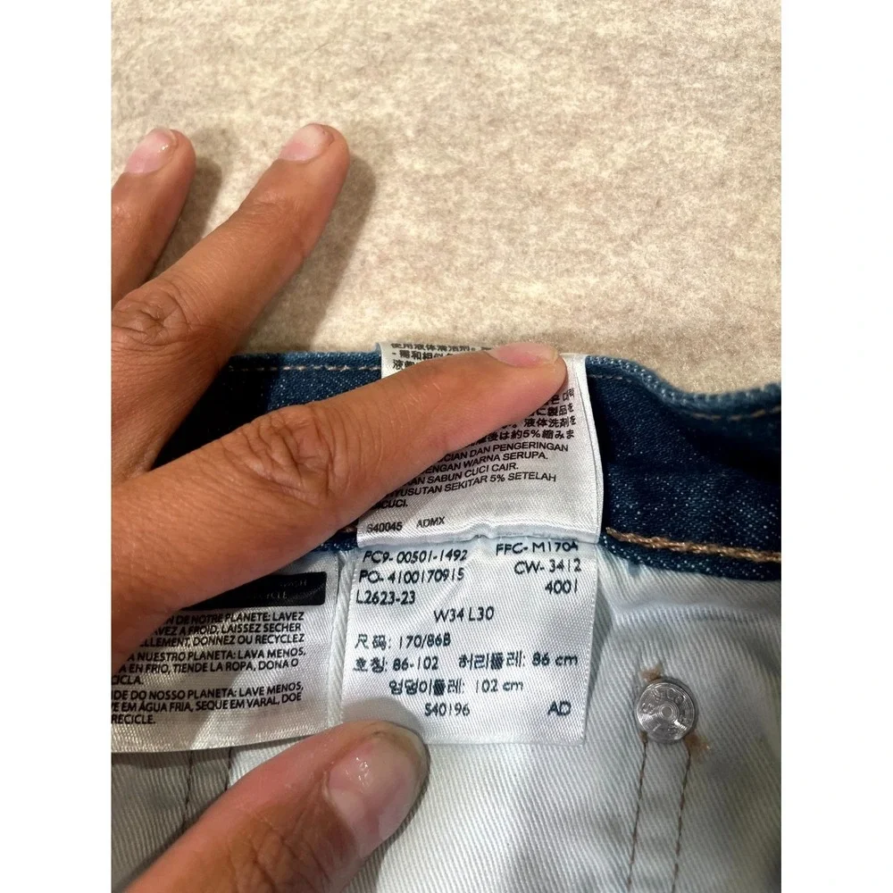 Vintage Levi's 501 Original Fit Jeans Men 34x30 Blue Whiskering Denim Button Fly